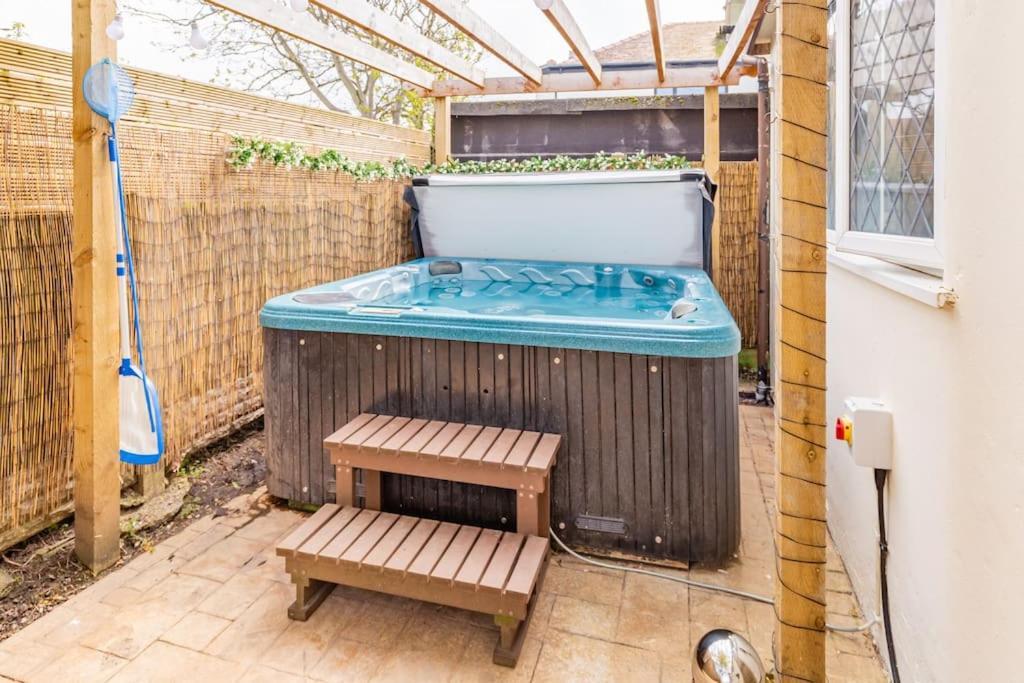 The Hideaway Villa Cleveleys Eksteriør billede