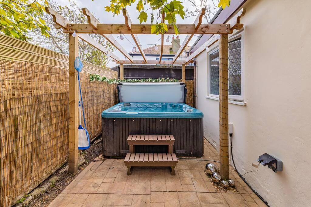 The Hideaway Villa Cleveleys Eksteriør billede